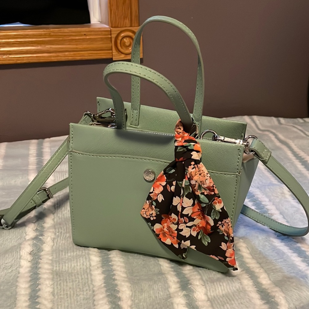 Steve Madden cross body bag!